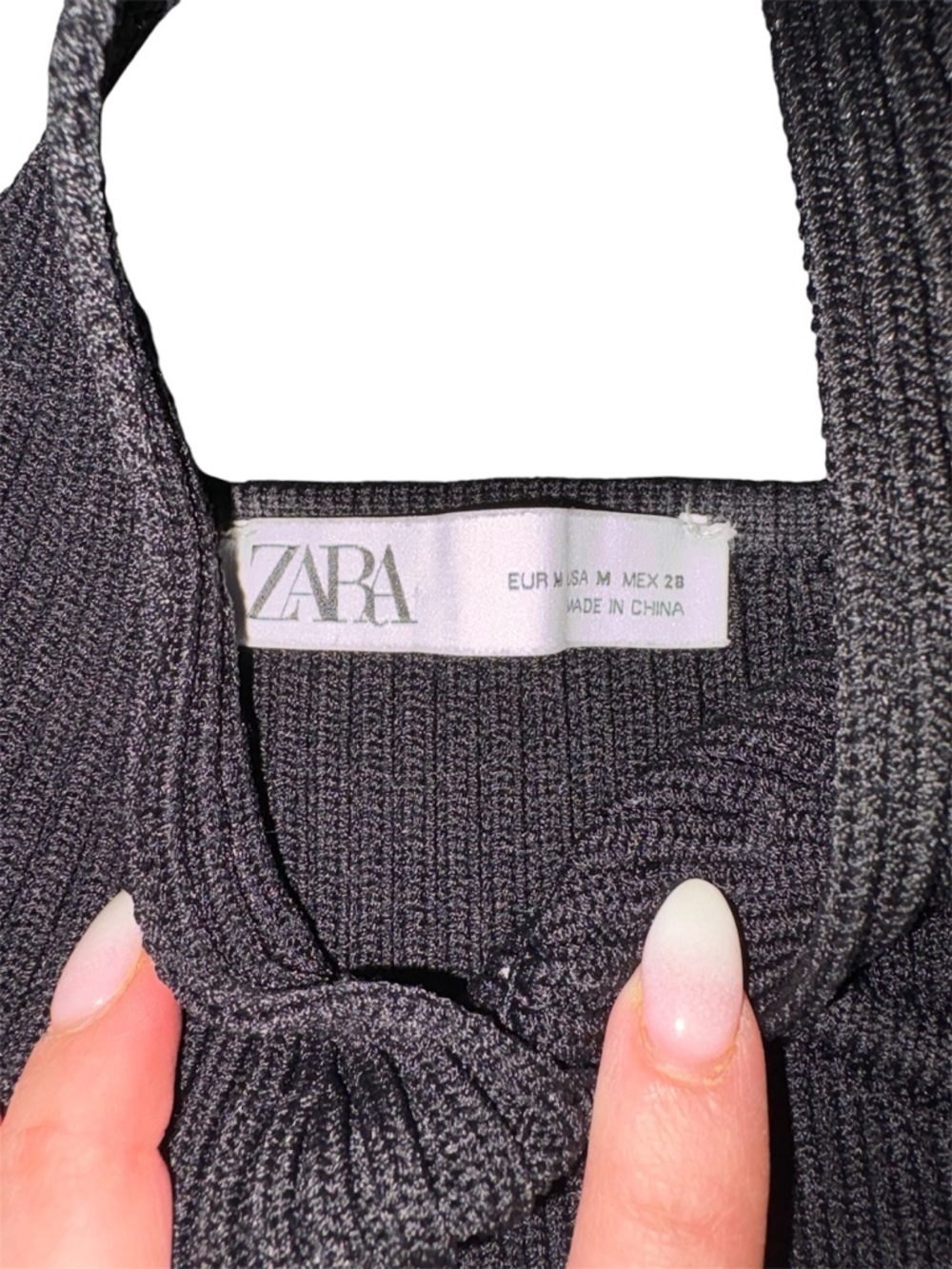 363. ZARA Women’s Black Ribbed Cropped Tank Top Y2K Festival Size Medium - Picture 3 of 3